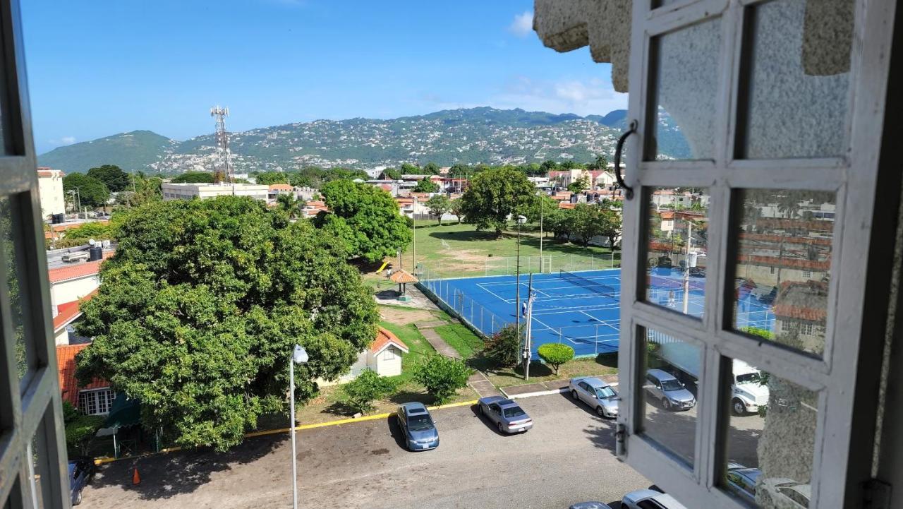 Oaklands Oasis Apartment Kingston Ngoại thất bức ảnh
